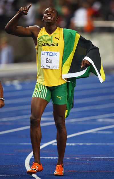 爱游戏网页版官网登录-浓眉刷新世界纪录，羽毛球队教练激动落泪！