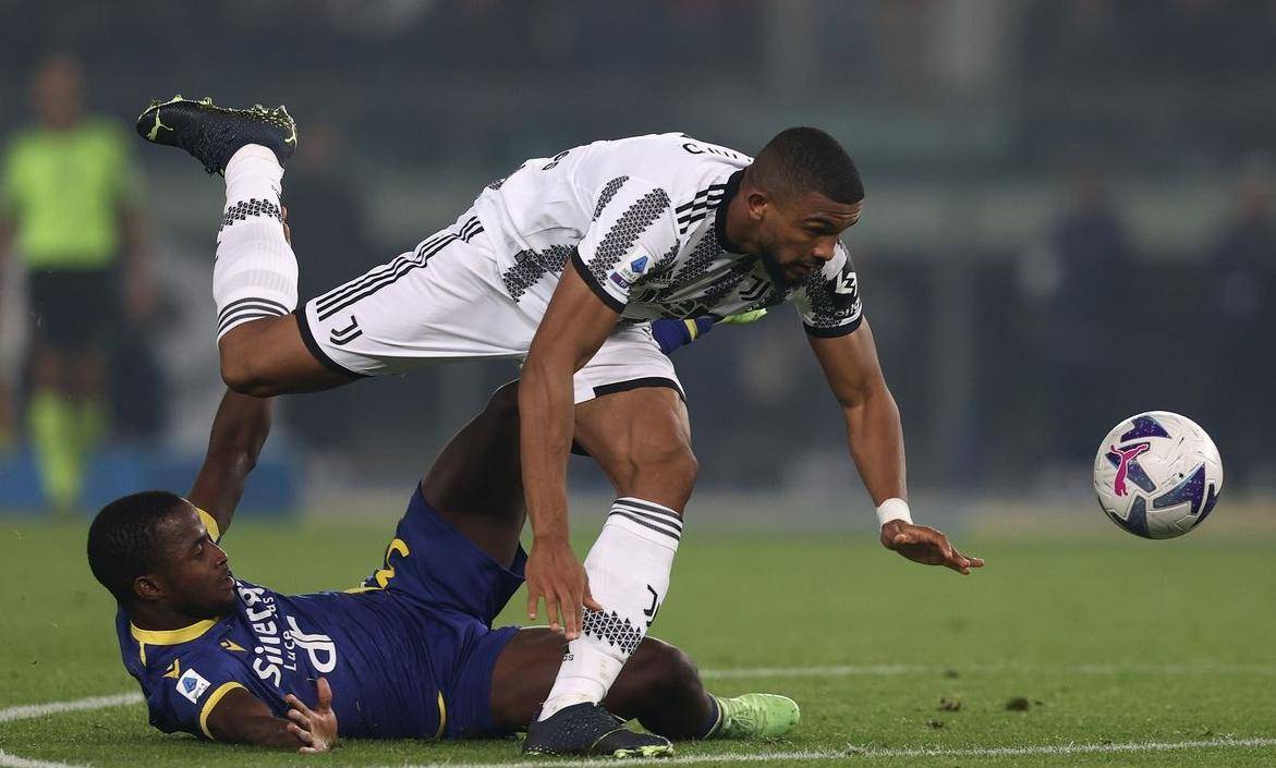 爱游戏网页版官网登录-尤文后卫神勇救险，助球队成功保级，对于根据.的简单介绍